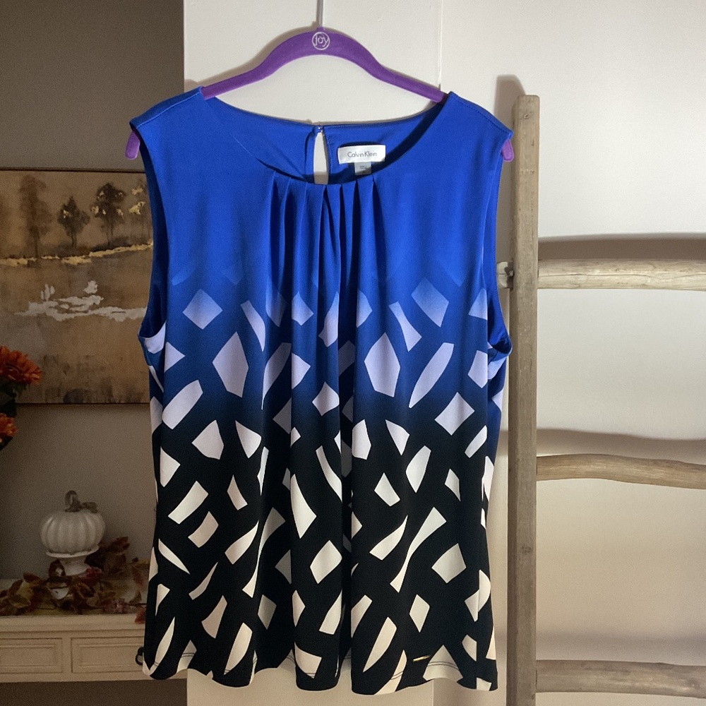 Calvin Klein Blue and Black Ombré Sleeveless Top X-Large